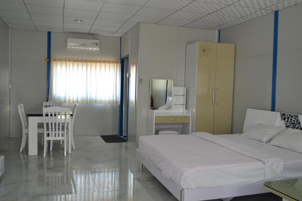 Mimiland Batu Payung Hotel Singkawang Room photo