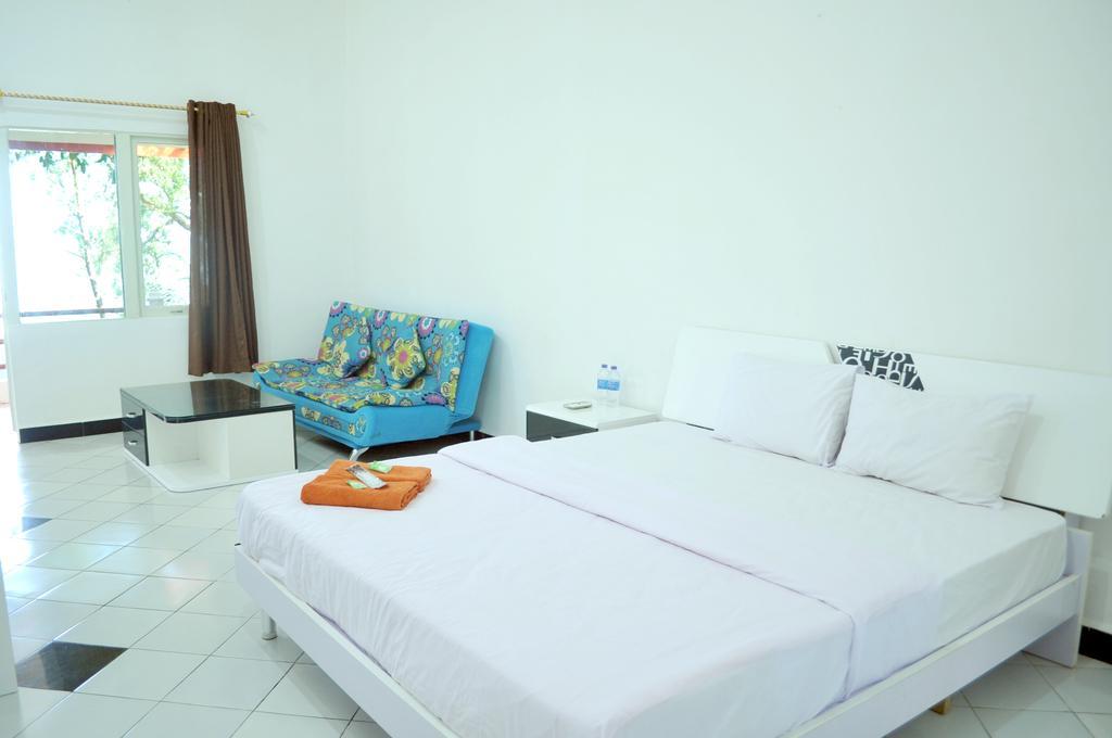 Mimiland Batu Payung Hotel Singkawang Exterior photo